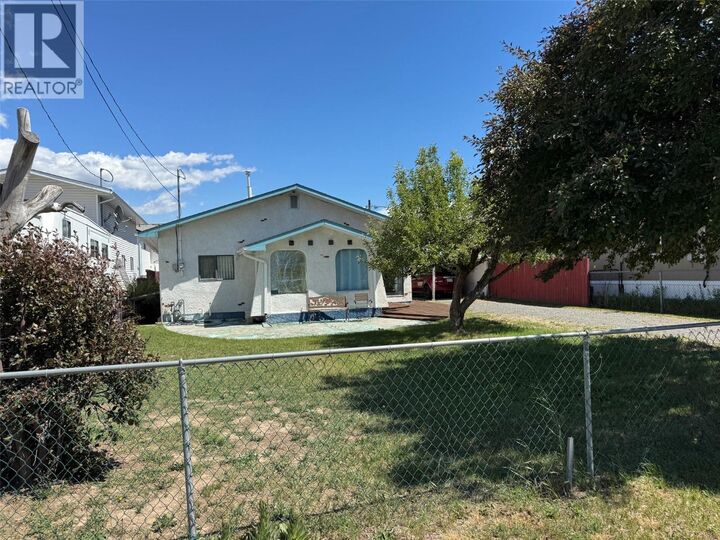 Property Photo: 1422 Collett Street BC V1K 1B8