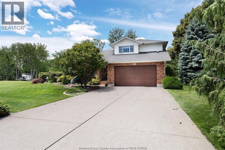 Property Photo:  605 Markham Drive  ON N0P 2L0 