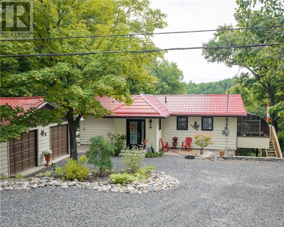 Property Photo:  309 Clear Lake Drive  ON P5E 1N6 