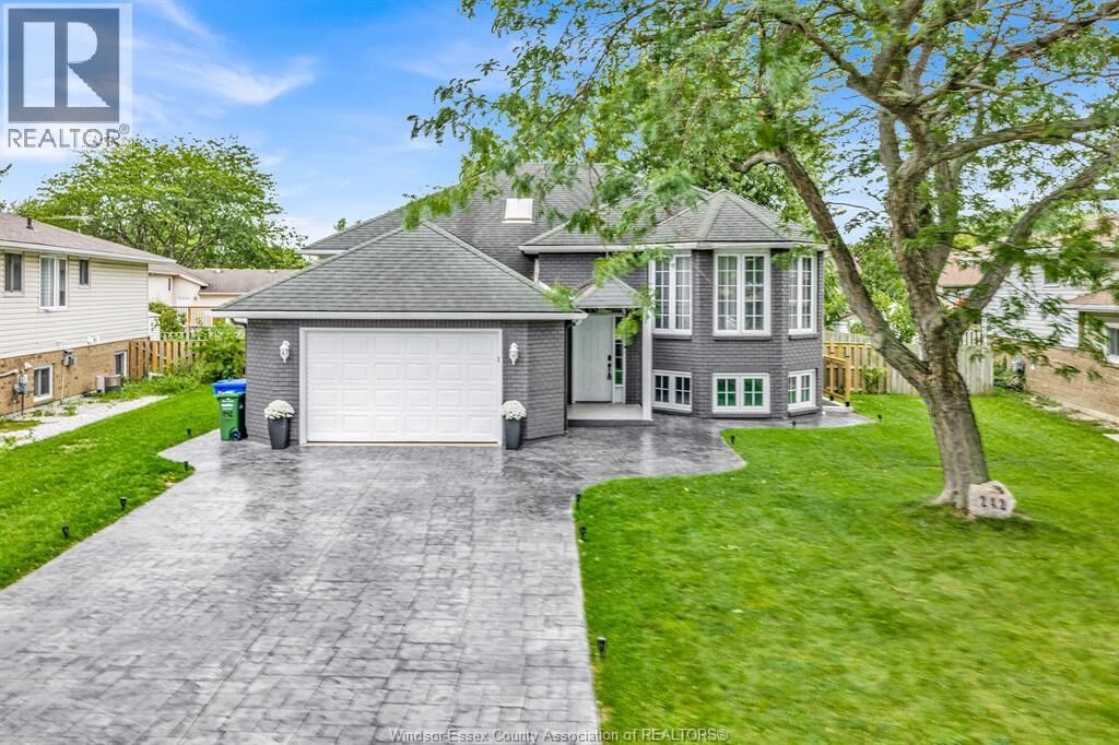 Property Photo:  242 George Crescent  ON N0R 1A0 