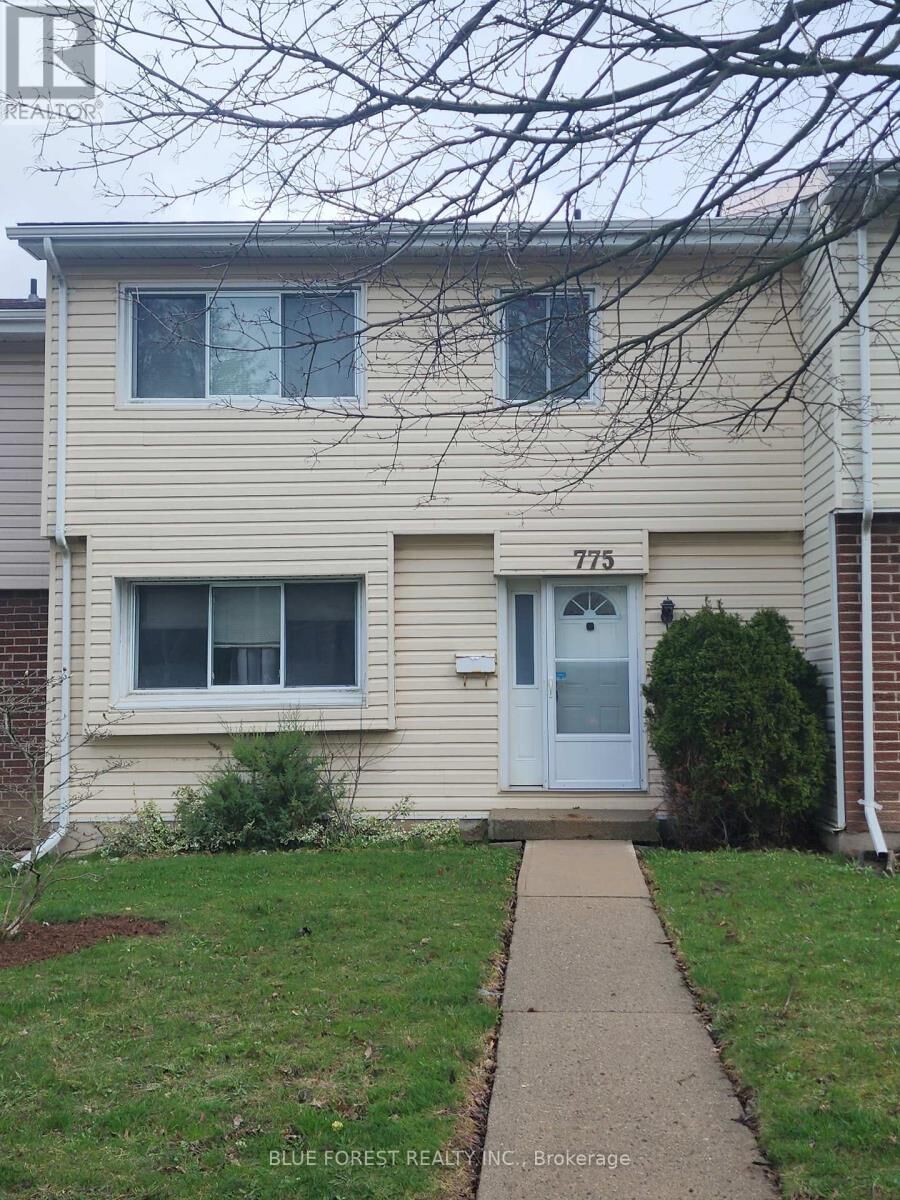 Property Photo: 775 Wilkins Street 75 ON N6C 4Z9