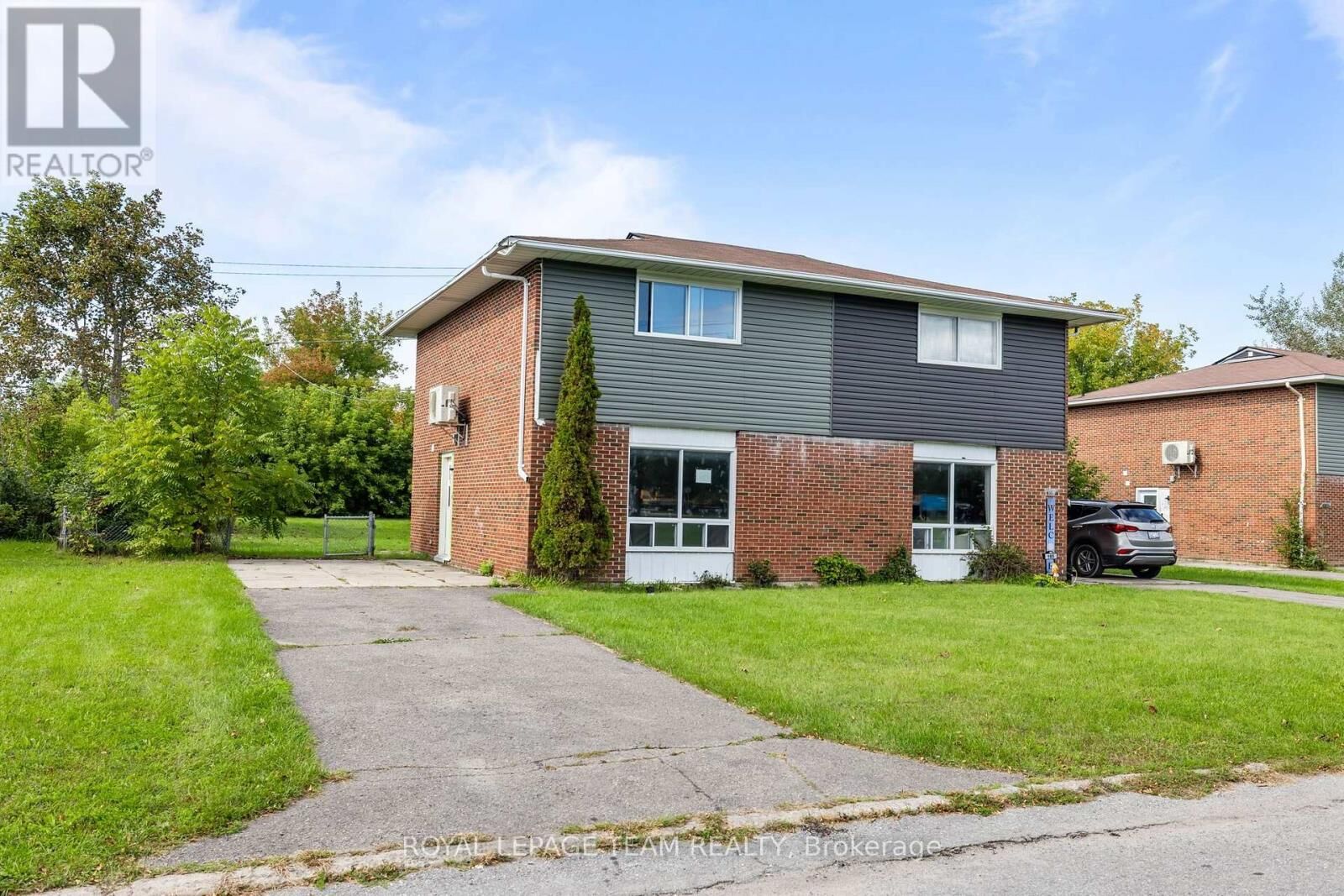Property Photo:  157 Edwards Drive  ON K7C 3R5 