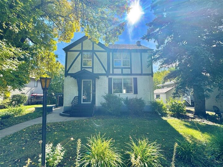 Property Photo:  186 Vivian Street  MB R0J 1H0 