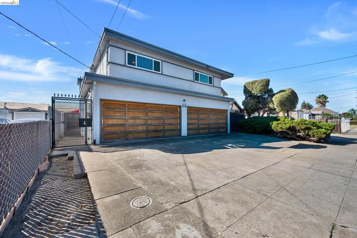 Property Photo:  1640 104th Ave  CA 94603 