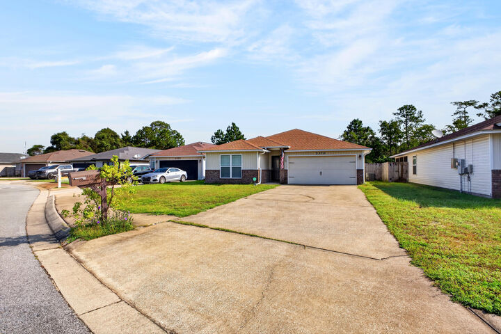 Property Photo:  2370 Duncan Ridge Drive  FL 32566 