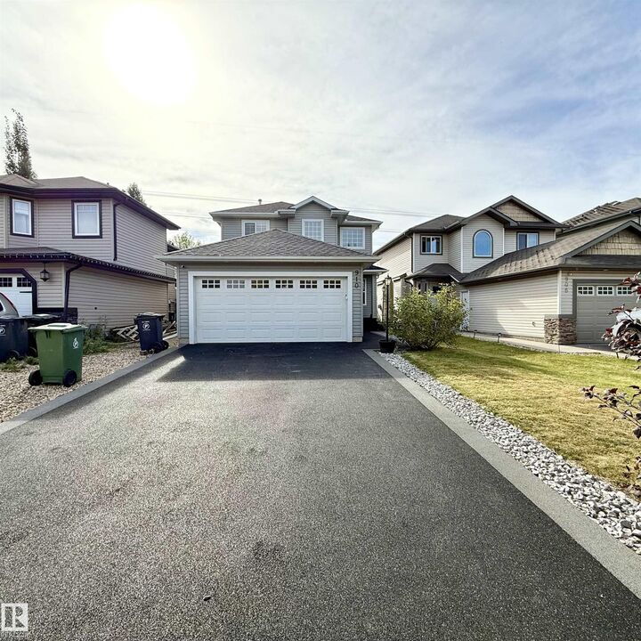 Property Photo:  910 Oakland Boulevard  AB T9G 2G6 