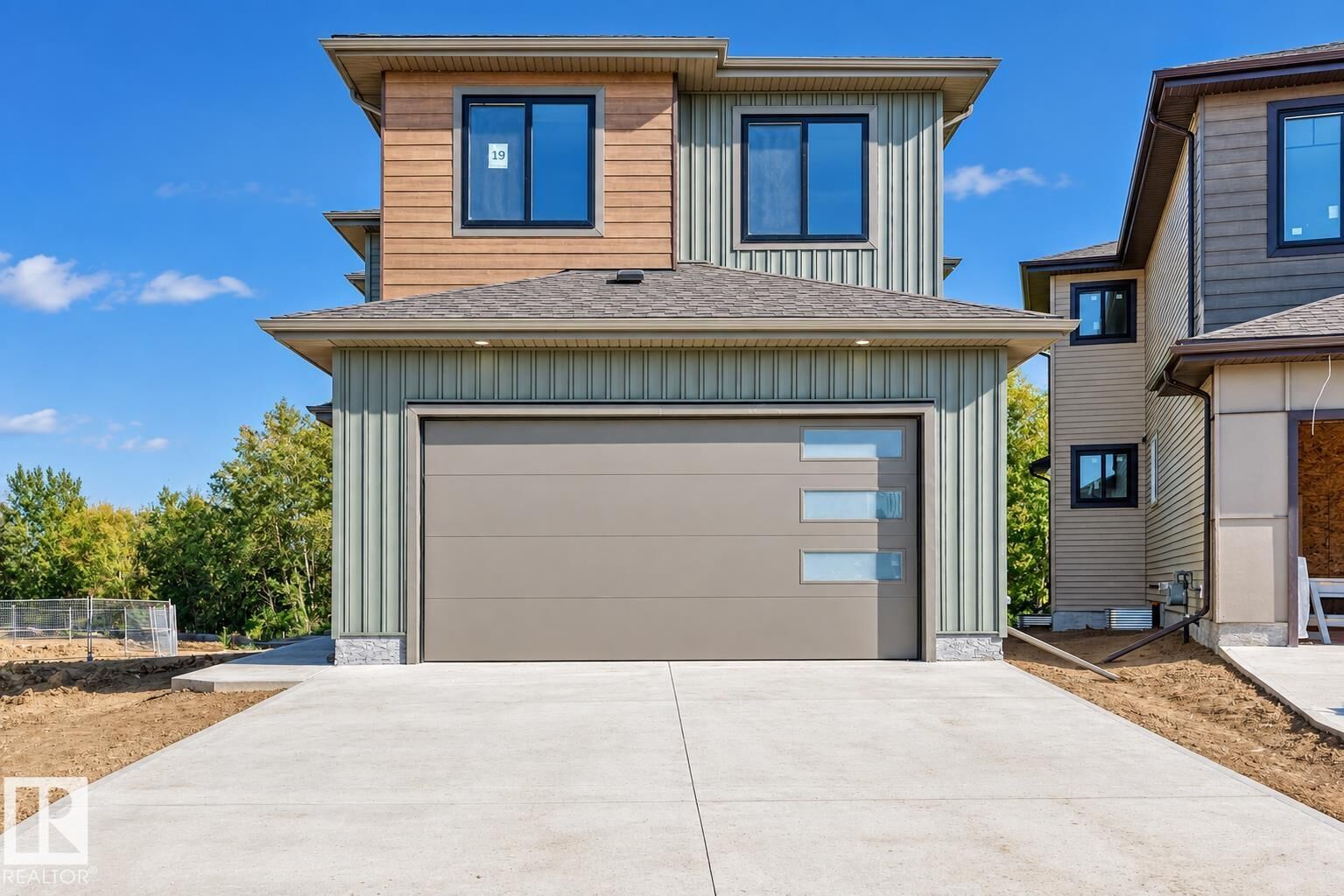 Property Photo:  19 Tuplet Bay  AB T7X 4S9 