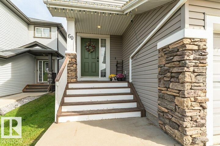 Property Photo:  60 Woodbridge Link  AB T8L 0H8 