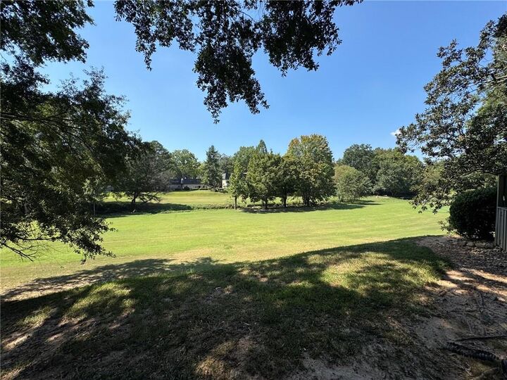 Property Photo: 135 Elysian Way NW GA 30327