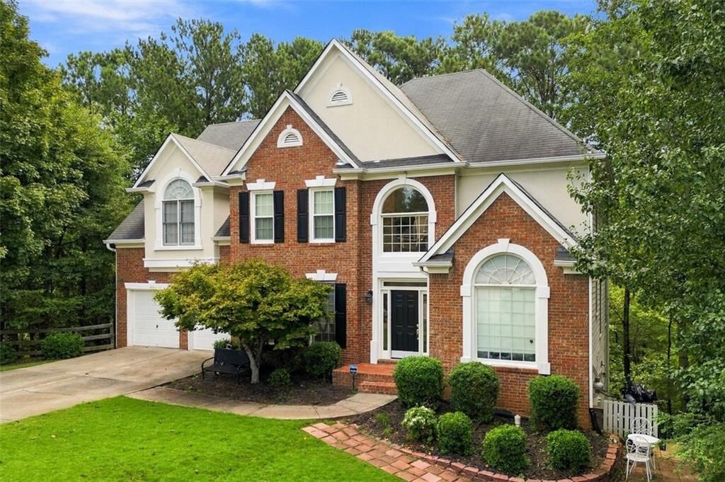 Property Photo: 115 Redleaf Court GA 30005