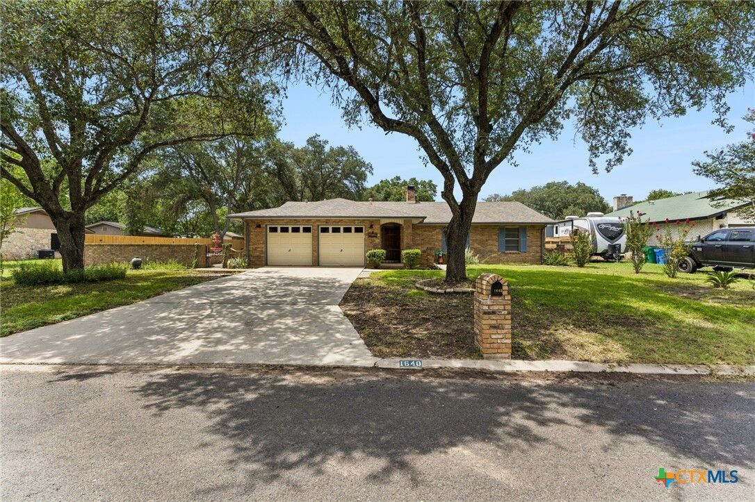 Property Photo: 1640 Willow Lane TX 78155