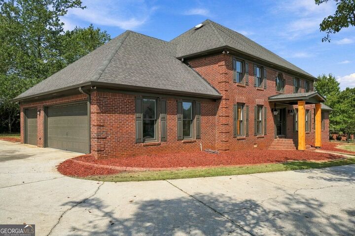 Property Photo:  961 Jimson Drive SE  GA 30013 
