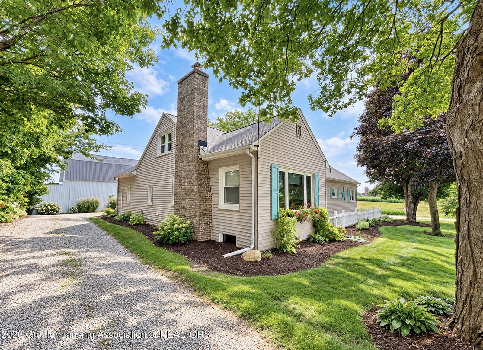 Property Photo: 2728 W Lawrence Highway MI 48813