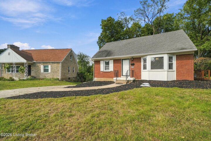 Property Photo:  2015 Tyrone Dr  KY 40218 