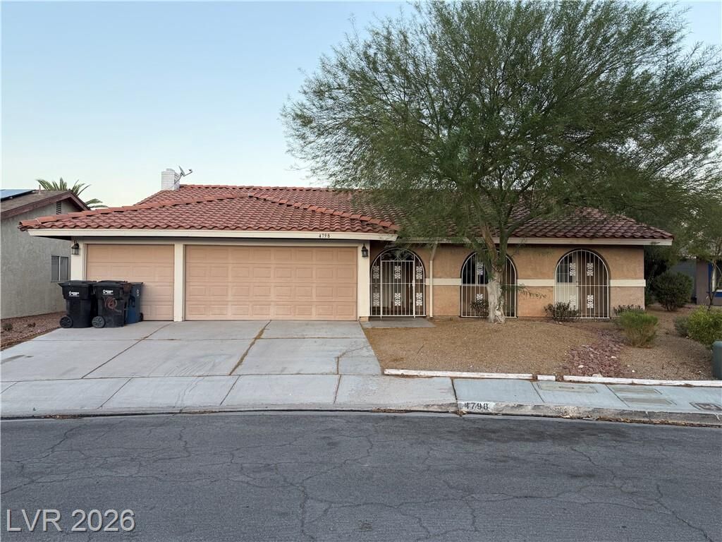 Property Photo:  4798 Walteta  NV 89119 