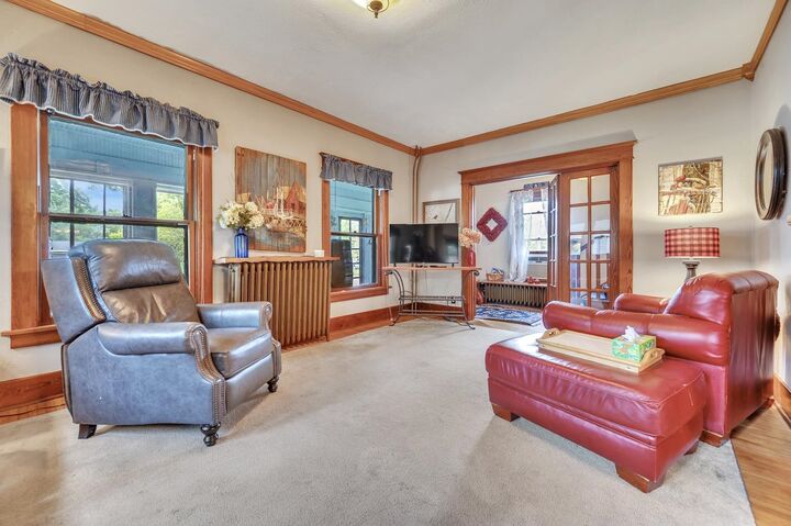 Property Photo:  1110 M Avenue  IA 51351 