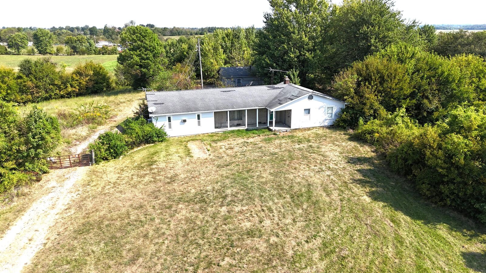 Property Photo: 191 Ott Elliott Lane KY 40330