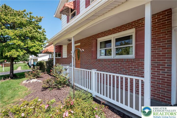 Property Photo: 2530 Rosewood Drive PA 18017