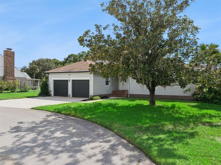 Property Photo: 6624 Winterset Gardens Road FL 33884