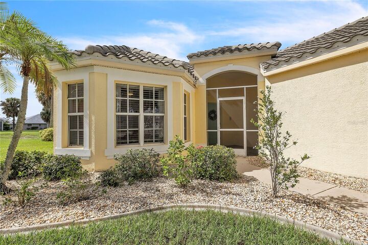 Property Photo:  10322 Arrowhead Drive  FL 33955 