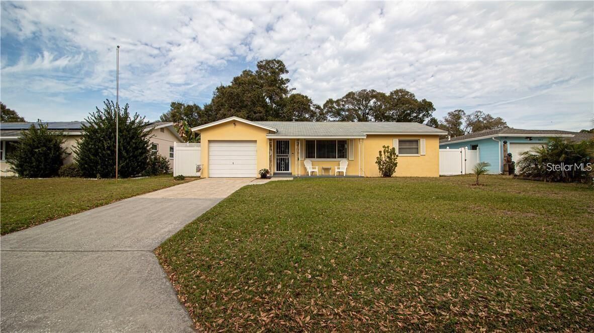 Property Photo:  3925 15th Avenue N  FL 33713 