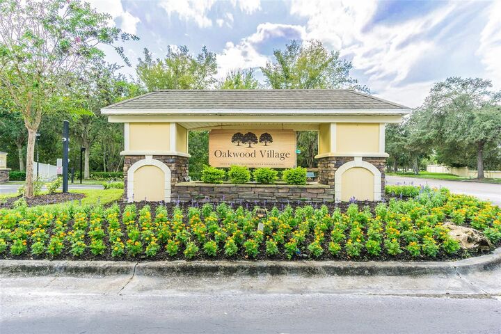 Property Photo:  8514 Brushleaf Way  FL 33647 