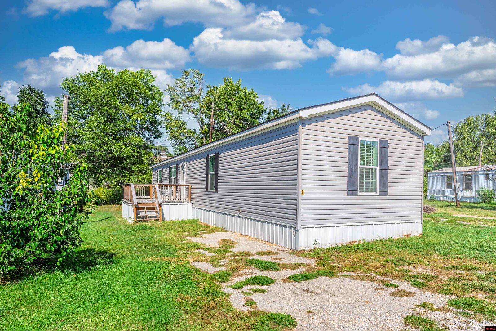 Property Photo:  1023 E 9th Street  AR 72653 