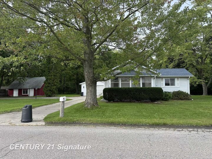 Property Photo: 3022 Field Road MI 48420