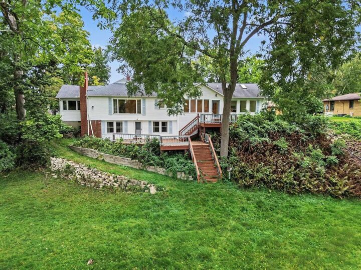Property Photo: 2805 Chippewa Lane MI 48640-4116