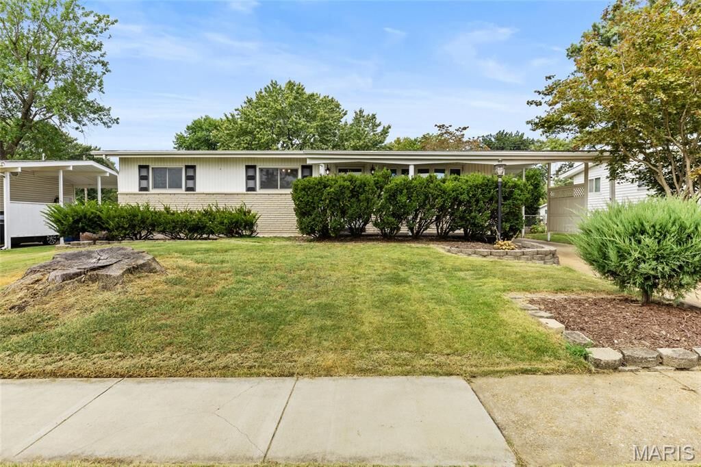 Property Photo:  1345 Bobolink Drive  MO 63031 