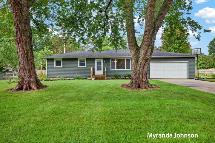 Property Photo: 15005 161st Avenue MI 49417