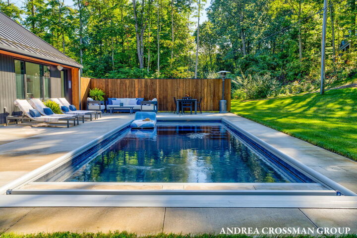 Property Photo: 6346 Riverside Road MI 49408