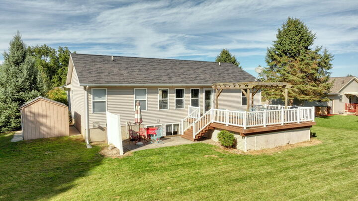 Property Photo: 1406 Adams Street MI 48819