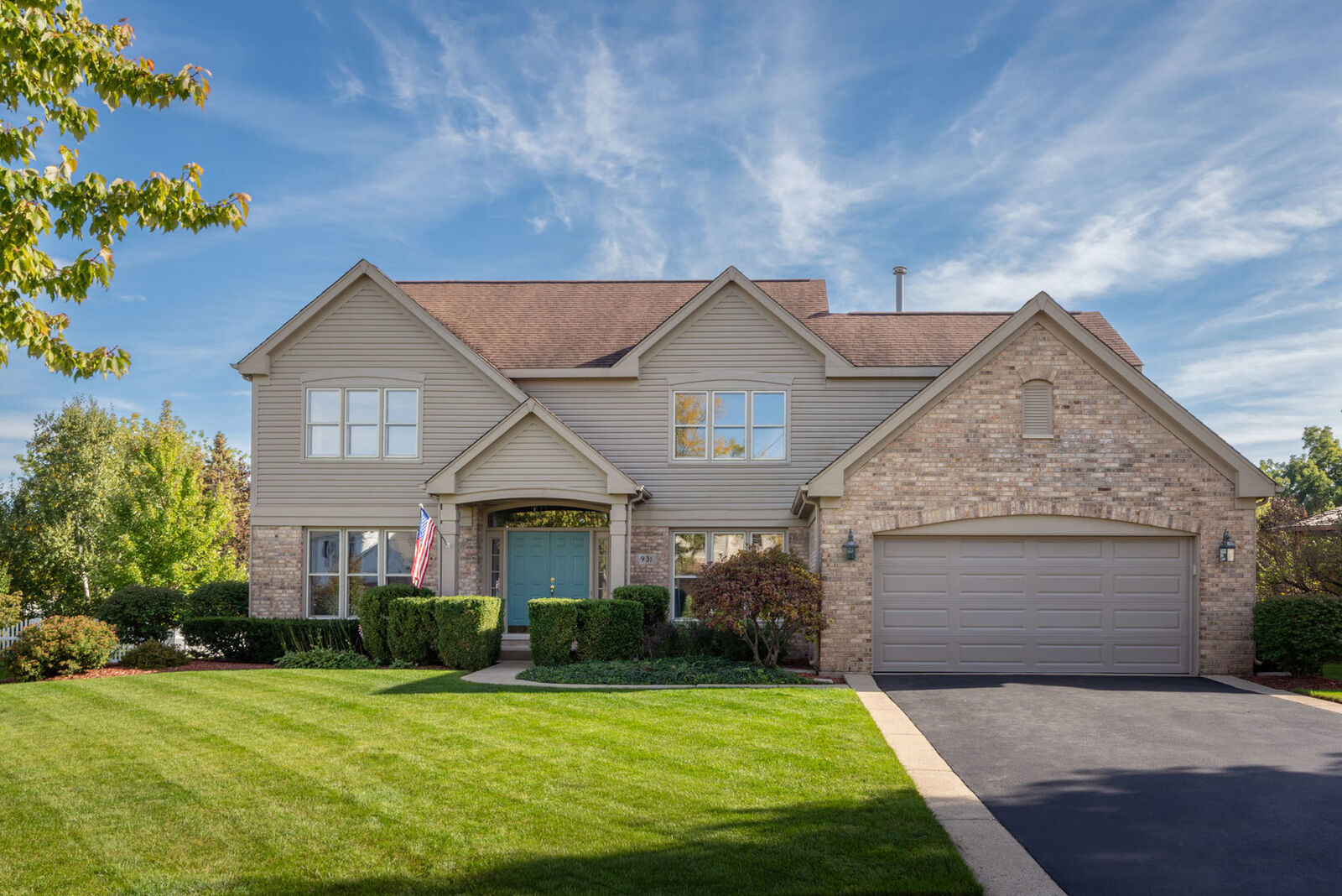 Property Photo: 931 Ambria Drive IL 60060
