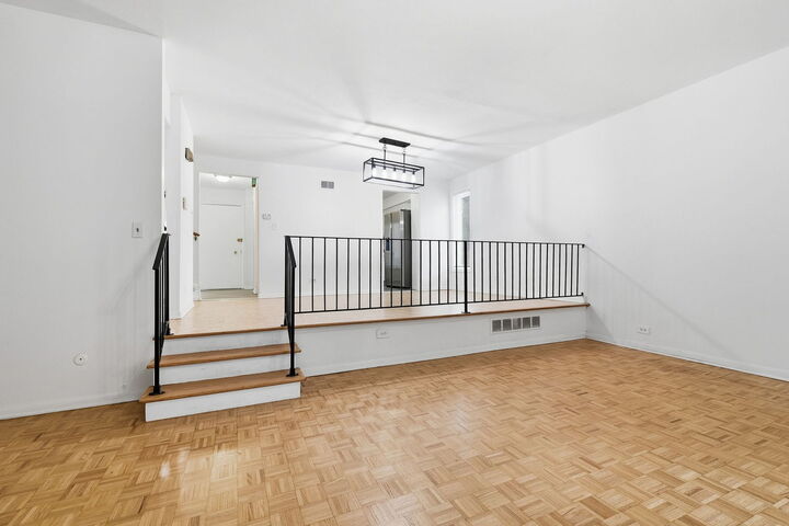 Property Photo:  1174 E 53rd Street 0  IL 60615 