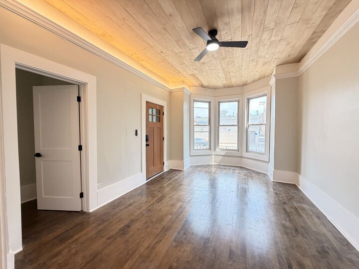Property Photo: 2342 N Kimball Avenue 2 IL 60647