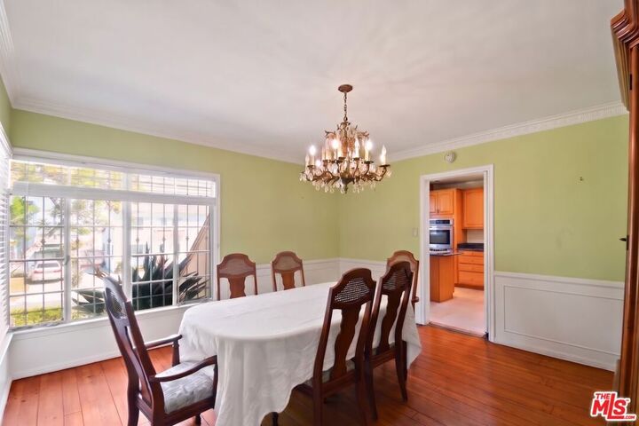 Property Photo: 4917 Orinda Avenue CA 90043