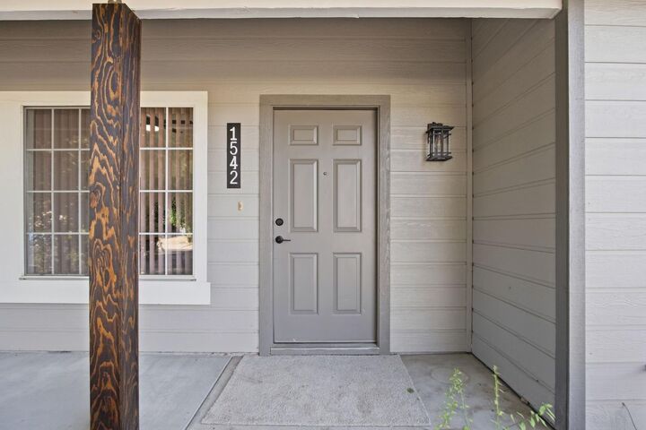 Property Photo:  1542 Laguna Circle  CA 95206 