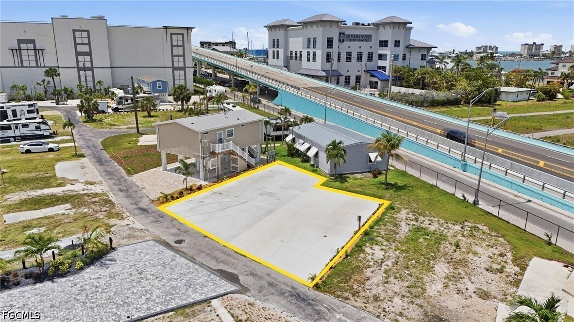 Property Photo:  19281, #32-33 San Carlos Boulevard  FL 33931 