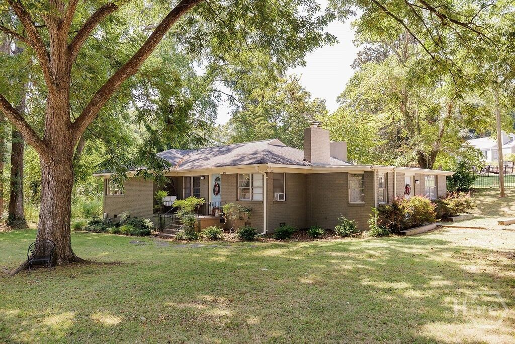 Property Photo:  1620 S Milledge Avenue  GA 30605 