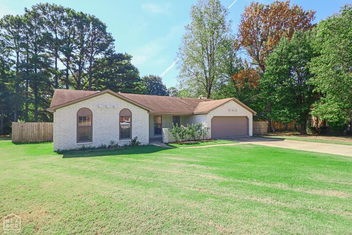 Property Photo: 2812 Glenwood Cove AR 72401