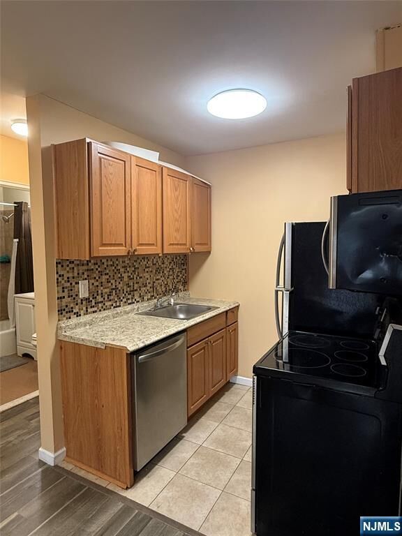 Property Photo: 245 Anderson Street 4I NJ 07601
