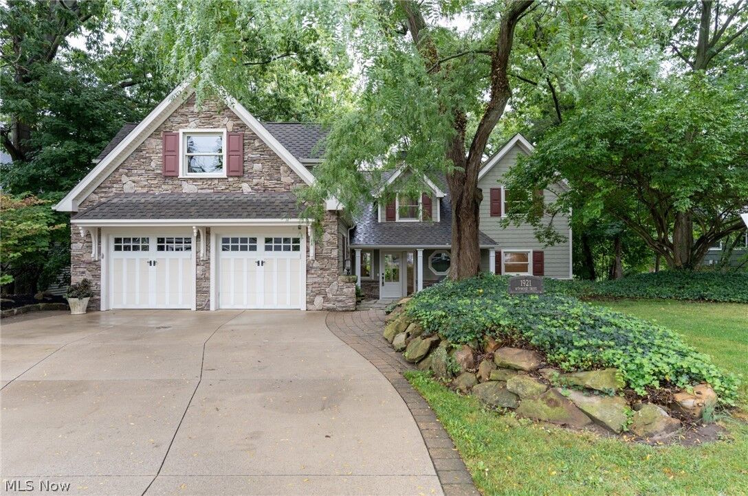 Property Photo:  1921 Wynwood Drive  OH 44116 