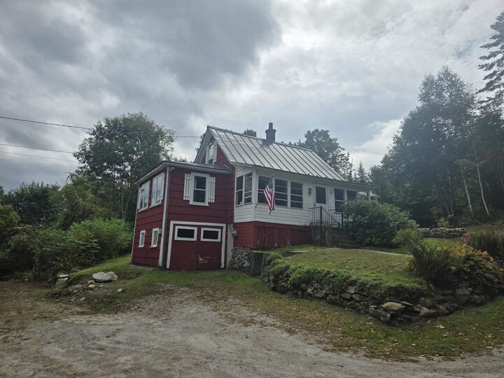 Property Photo:  226 Oak Street  NH 03773 