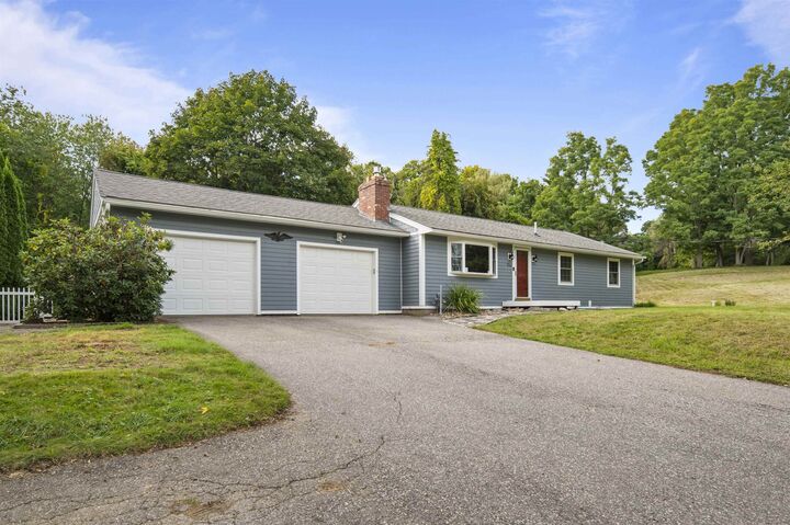 Property Photo:  1 Hickory Lane  NH 03833 