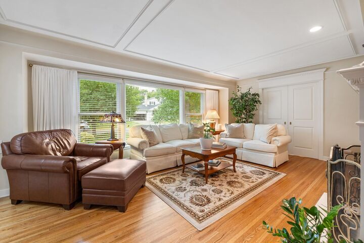 Property Photo:  5212 Richwood Drive  MN 55436 