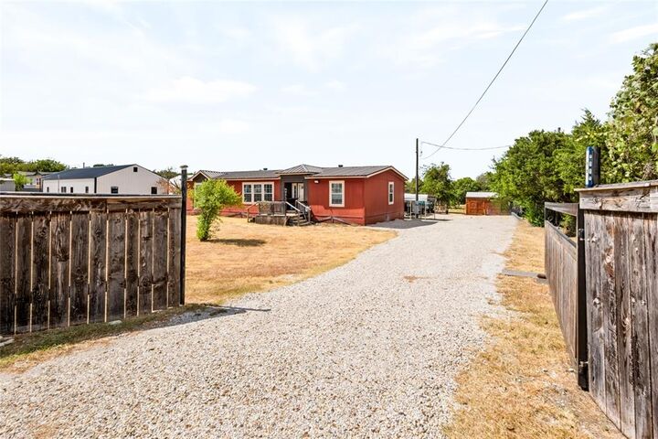 Property Photo: 170 Western Lake Drive TX 76087