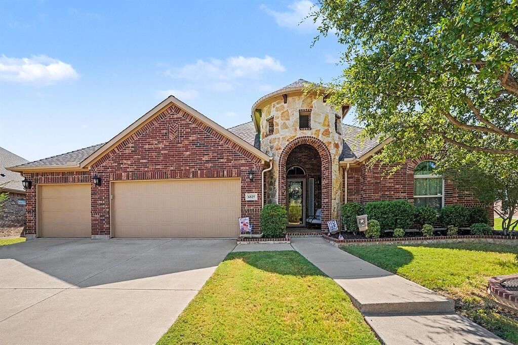 Property Photo:  6825 San Antonio Drive  TX 76131 