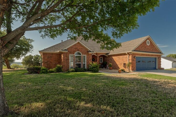 Property Photo: 115 Lakeview Drive TX 76426