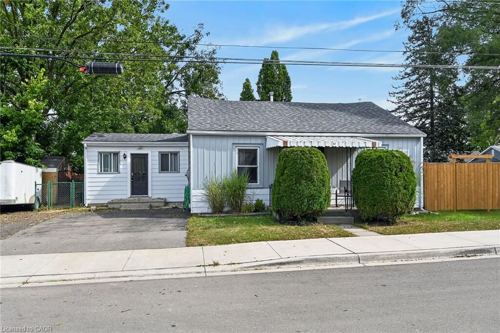 Property Photo:  82 Division Street  ON N3S 2P5 